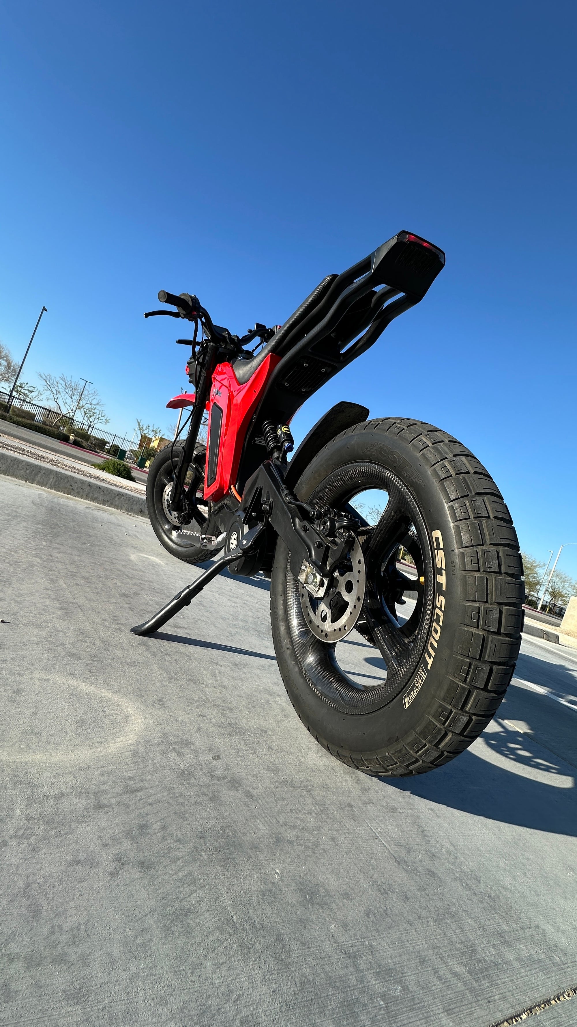 FIRST LOOK! 16" Carbon Fiber Wheel Options for the GoEcoRide E-Clipse 2.0